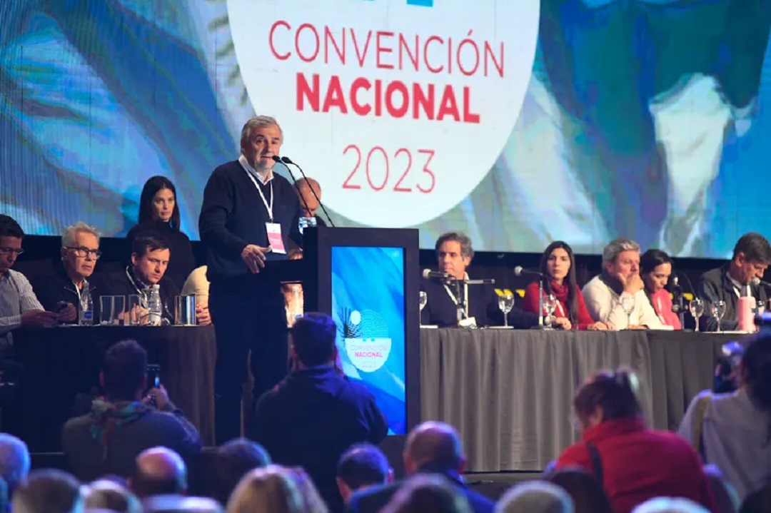 Convención: La UCR aprobó su pertenencia a JxC y llamó a ampliar la coalición opositora