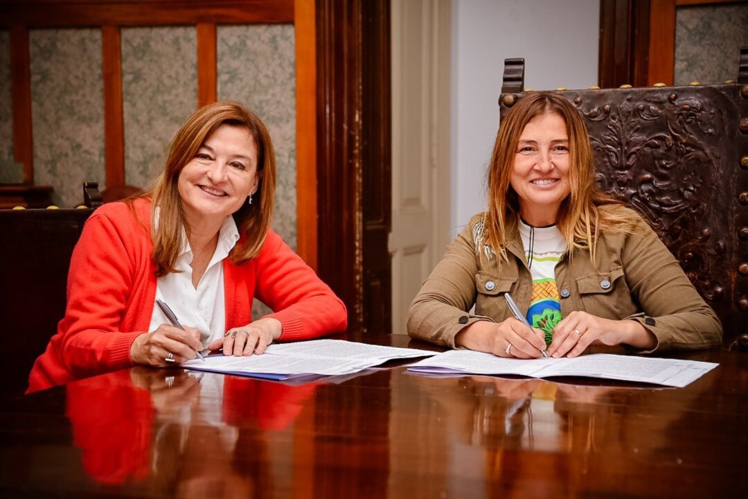 Firma de convenios con los municipios de Merlo y General San Martín