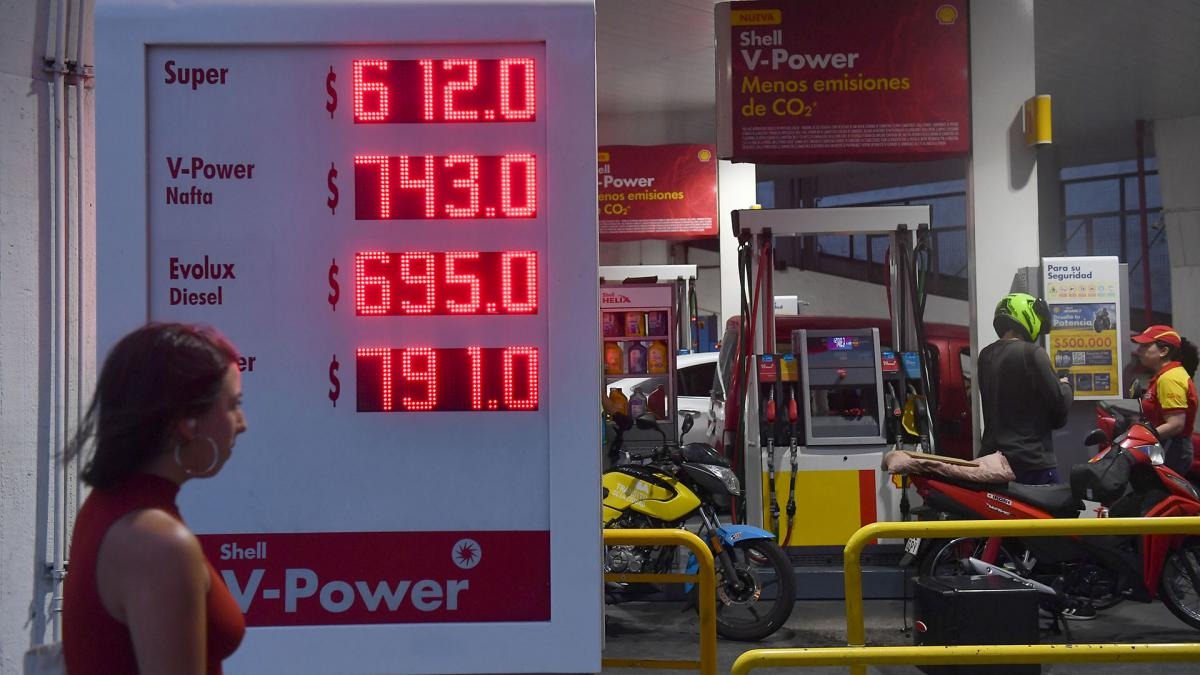 Shell aumentó 37% promedio los precios de los combustibles