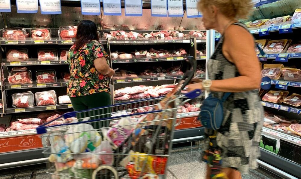 La baja inflación, comprometida en febrero por los aumentos en alimentos