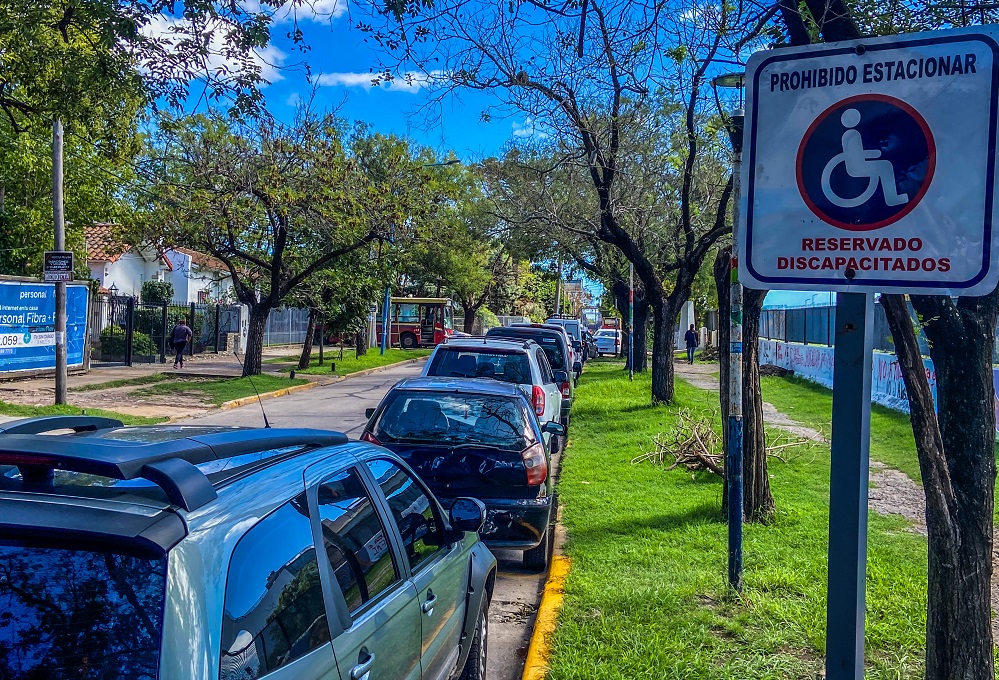 El Municipio de Moreno implementa estacionamiento para personas con discapacidad