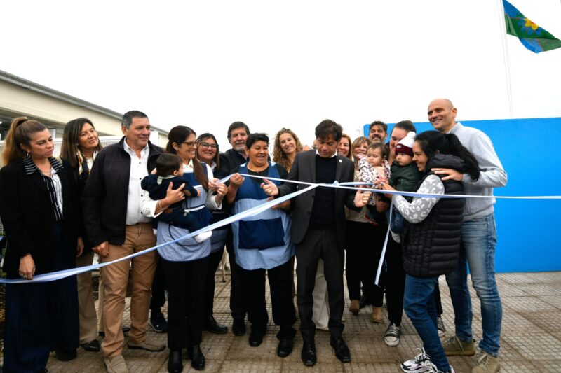 Axel Kicillof inauguró el Jardín Maternal Nº 1 de Alberti