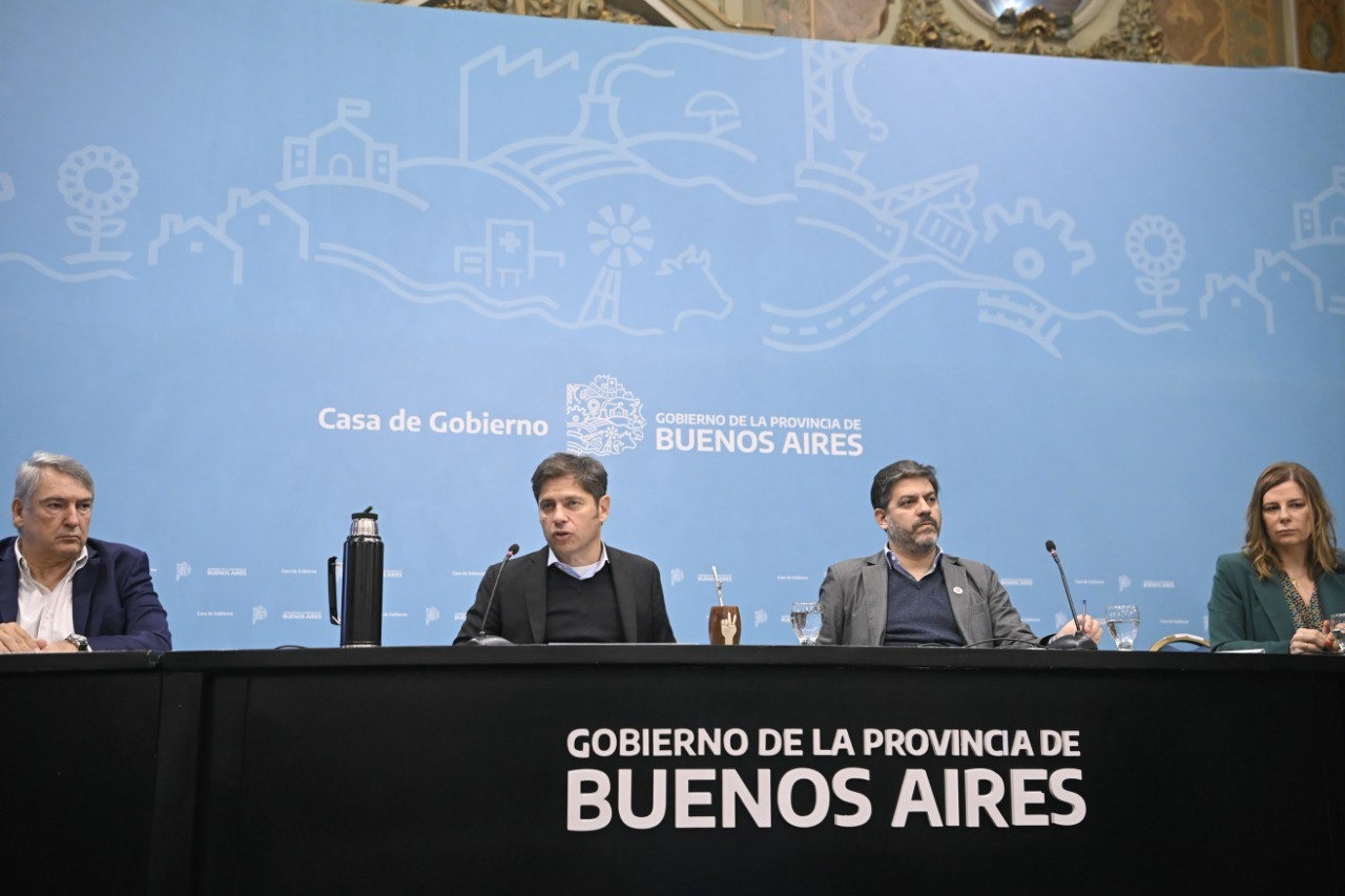 Kicillof: “La inversión de YPF en Bahía Blanca no puede quedar enredada en cuestiones partidarias y coyunturales”