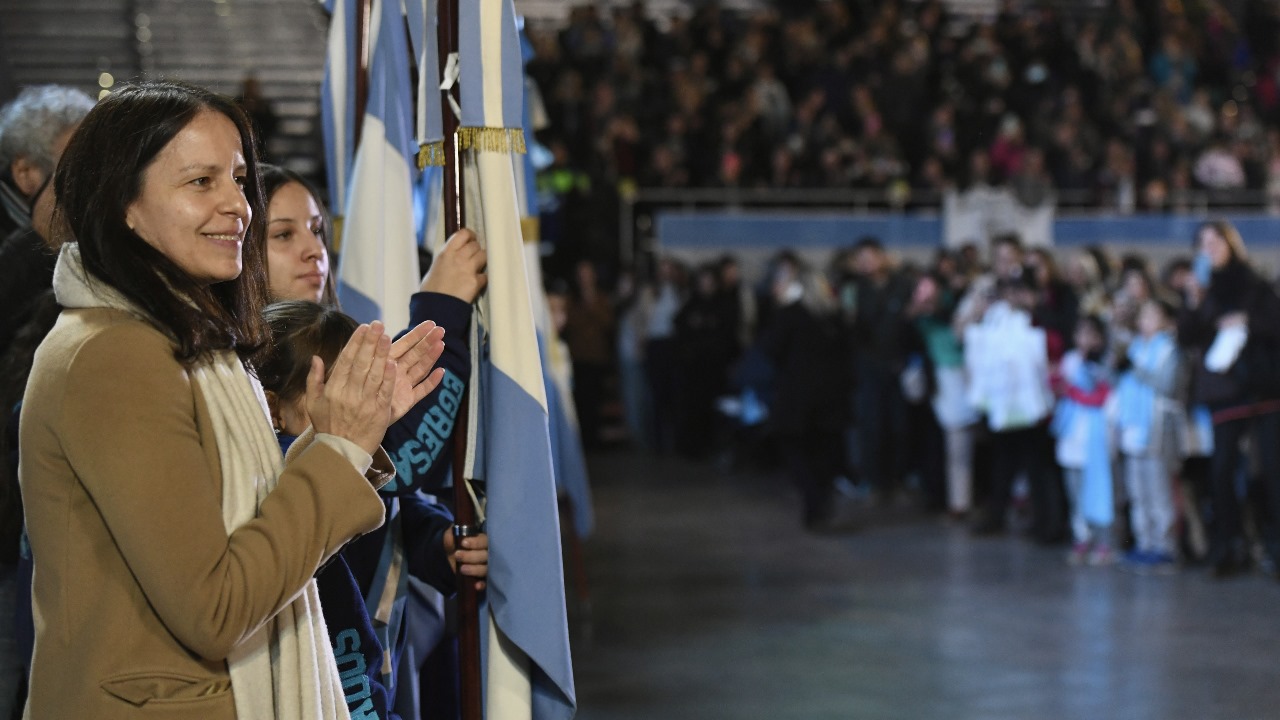 Más de 1500 chicos de Vicente López realizaron la Promesa a la Bandera