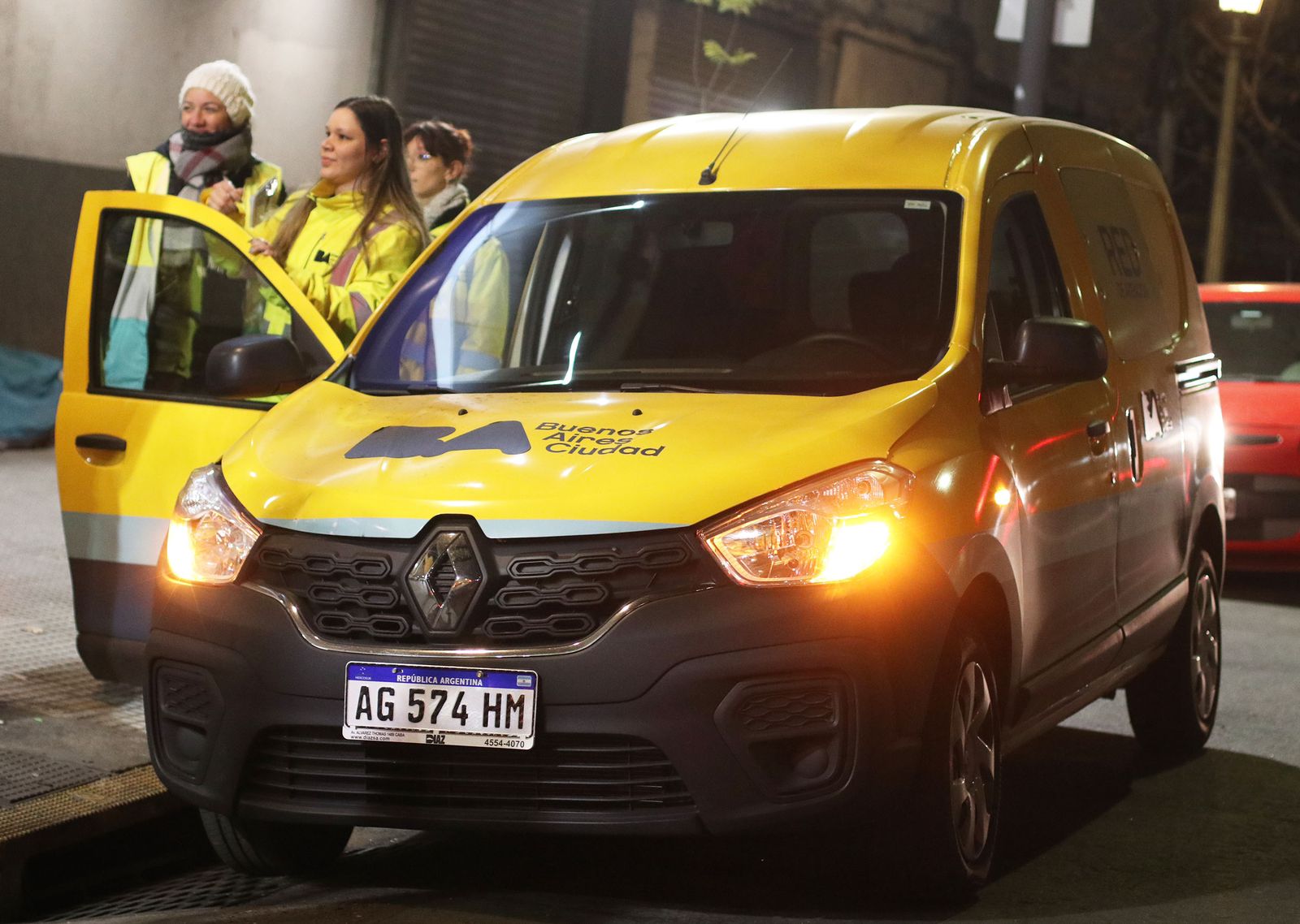 Ante la llegada de otro frente frío, el Gobierno porteño trabaja para que nadie duerma en la calle