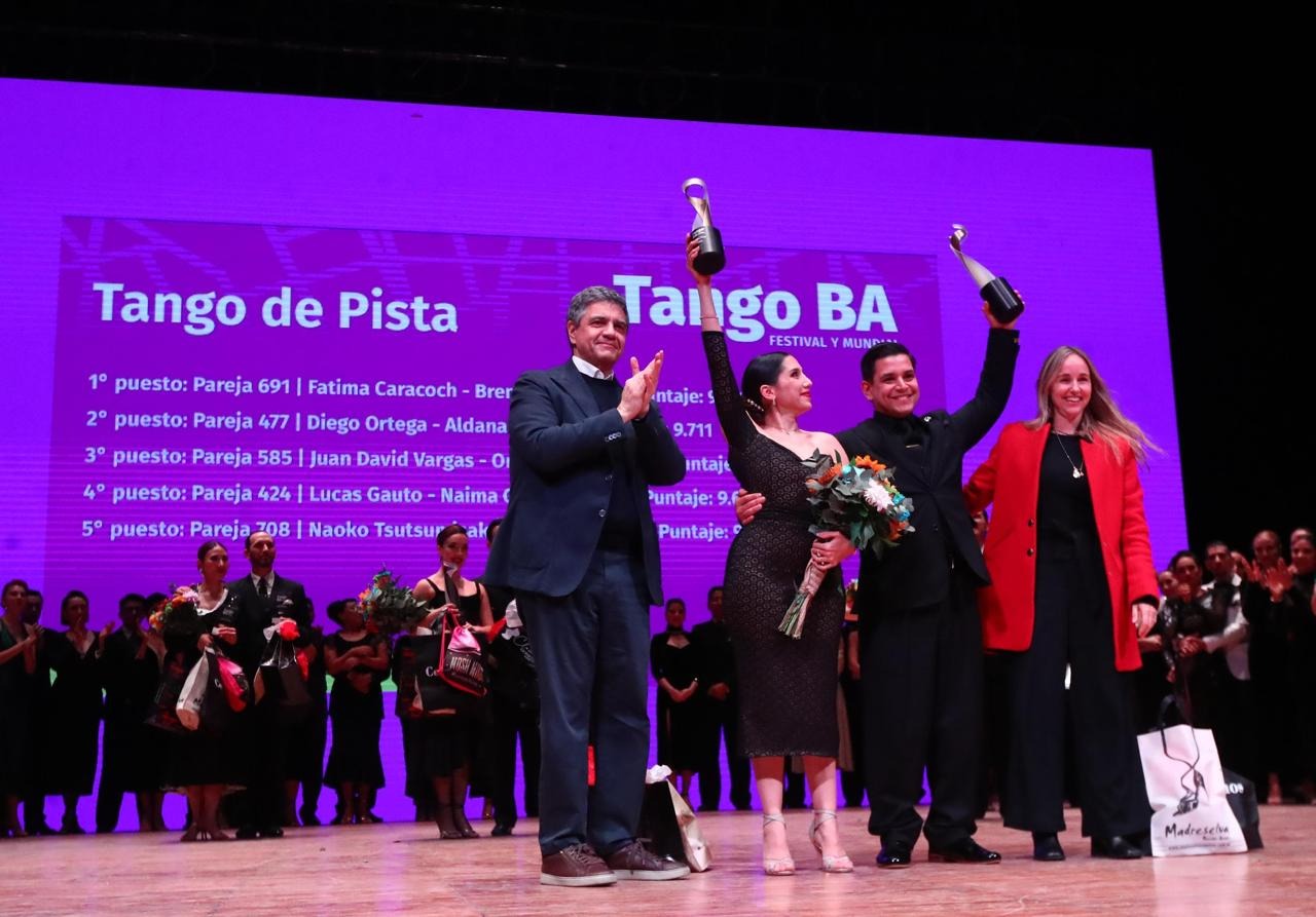 Dos parejas de la Ciudad de Buenos Aires y una de Chubut ganaron el Mundial de Tango