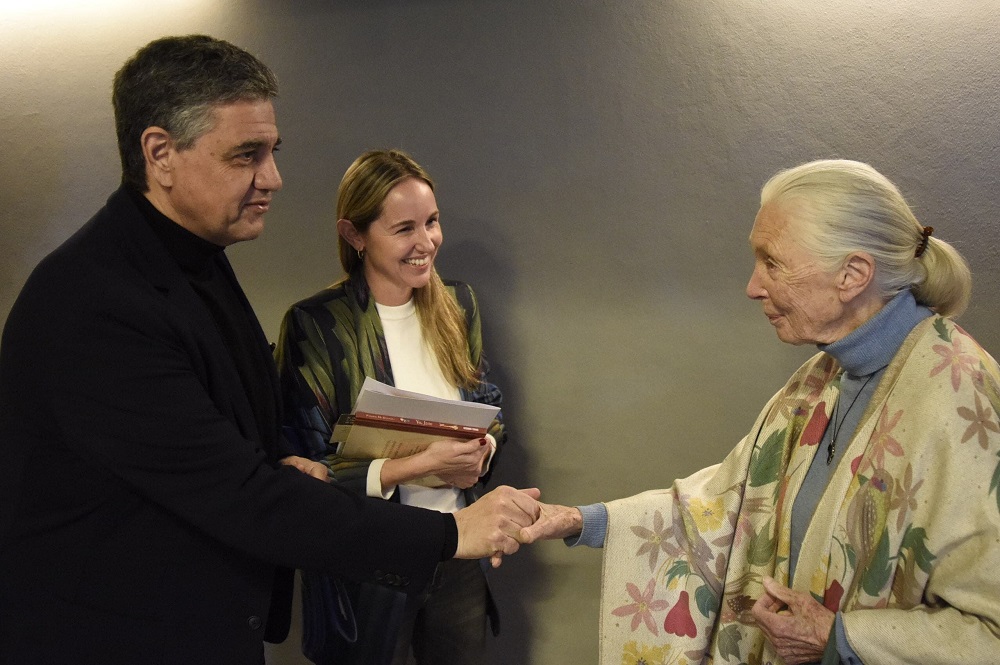 El encuentro de Jorge Macri, la activista Jane Goodall y estudiantes para trabajar contra el cambio climático