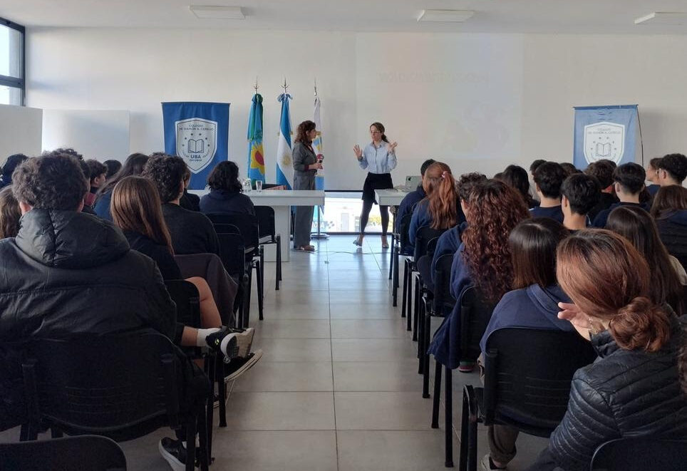 Derecho a la Escuela: estudiantes secundarios de Escobar recibieron capacitación en temáticas judiciales