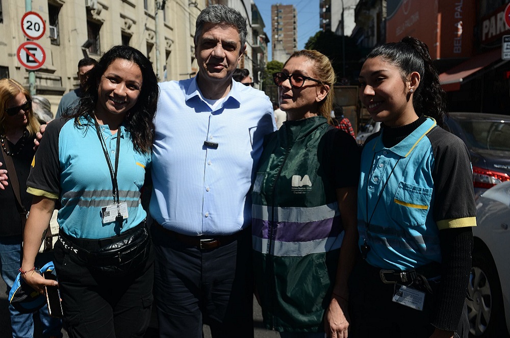 “No vamos a aflojar hasta que la Ciudad vuelva a estar segura y ordenada como los porteños se merecen”, dijo Jorge Macri en Once