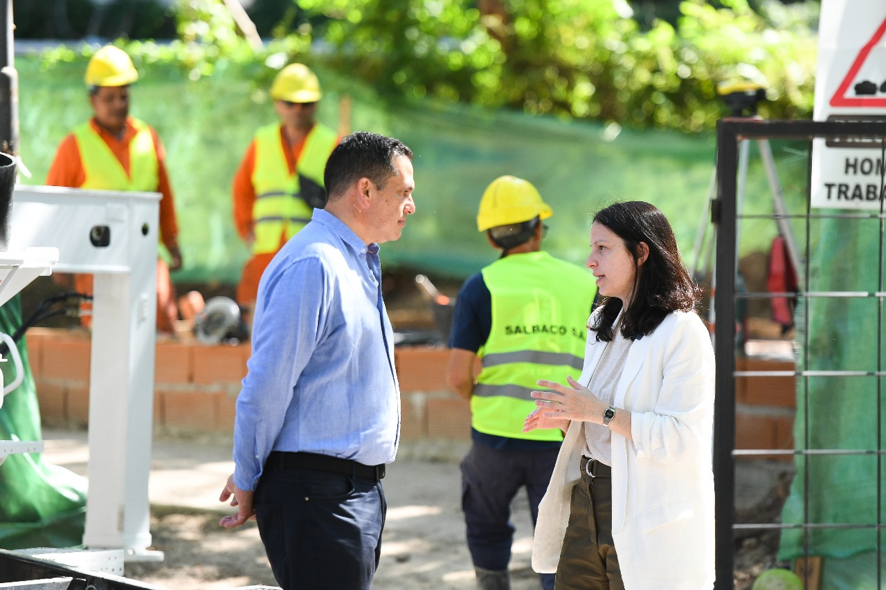 Nuevas veredas y obras de renovación de la plaza del Centro Comercial en La Lucila