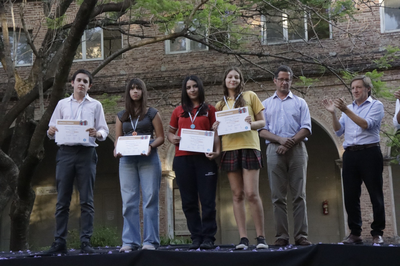 Se entregaron los premios de las Olimpíadas Literarias de San Miguel