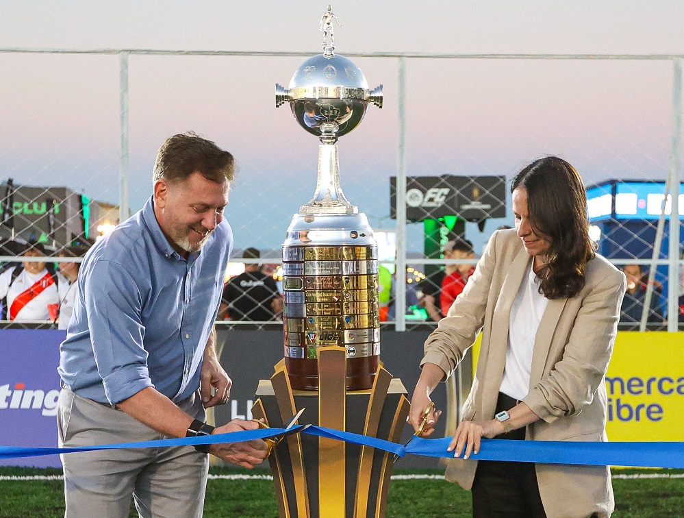 Soledad Martínez y Alejandro Domínguez lanzaron el Fan Fest de la final de la Copa Libertadores en Vicente López