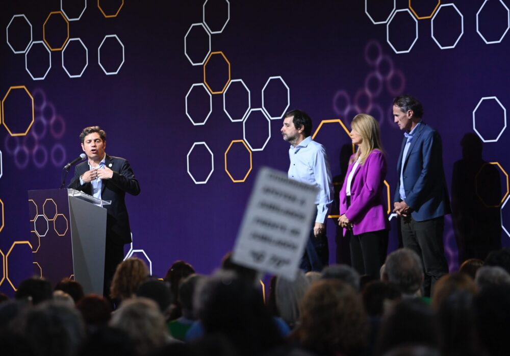 Kicillof en San Martín: “En la Argentina hay 4 millones de pobres nuevos desde que llegó Milei”