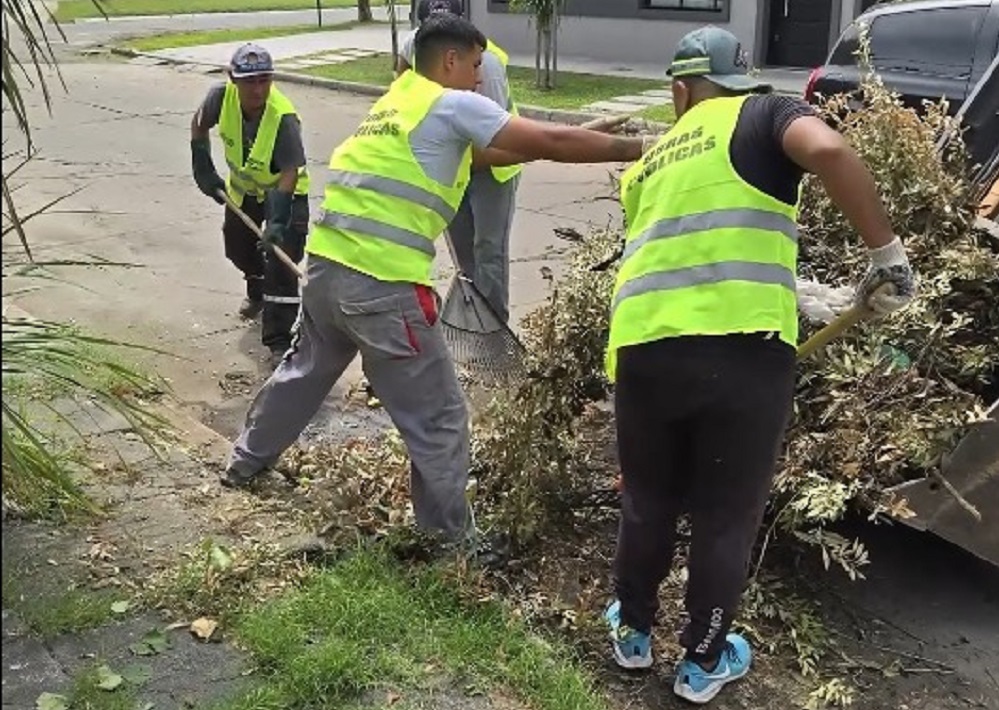 Merlo realiza trabajos de limpieza y puesta en valor de espacios públicos