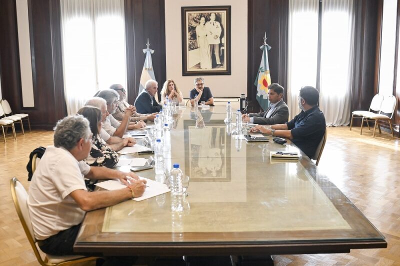 Kicillof se reunió con referentes del sector científico nacional