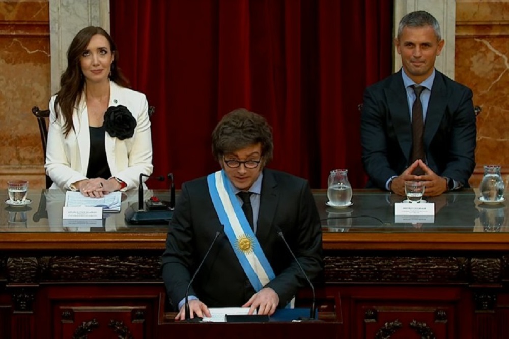 Inicio de sesiones en un congreso vacío con MIlei auto elogiándose, sin hablar con Villarruel y peleándose con Manes