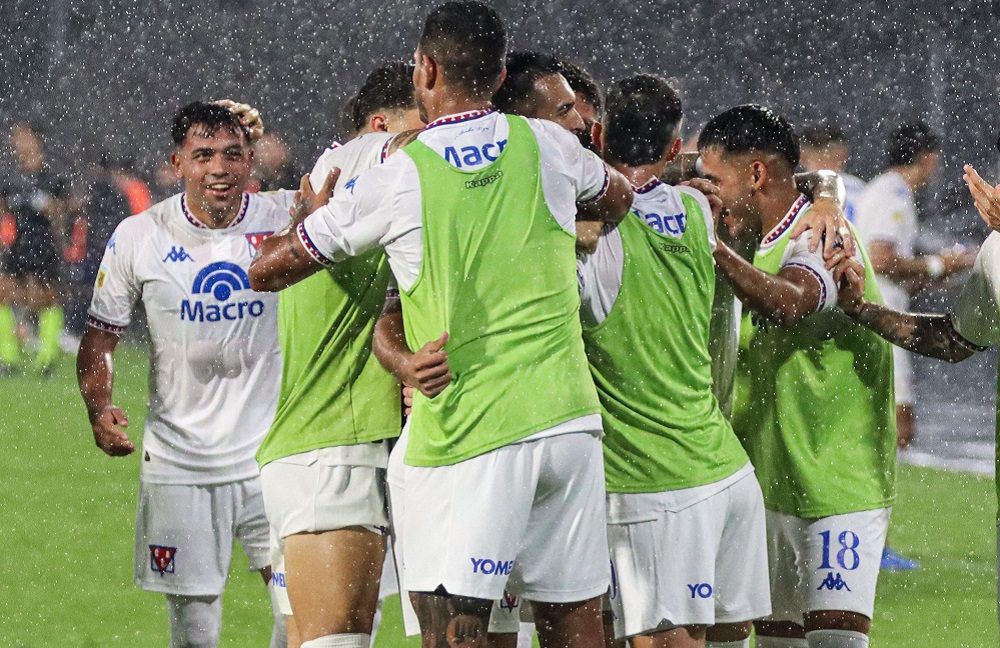 Triunfazo de Tigre en Córdoba ante Talleres que lo deja puntero
