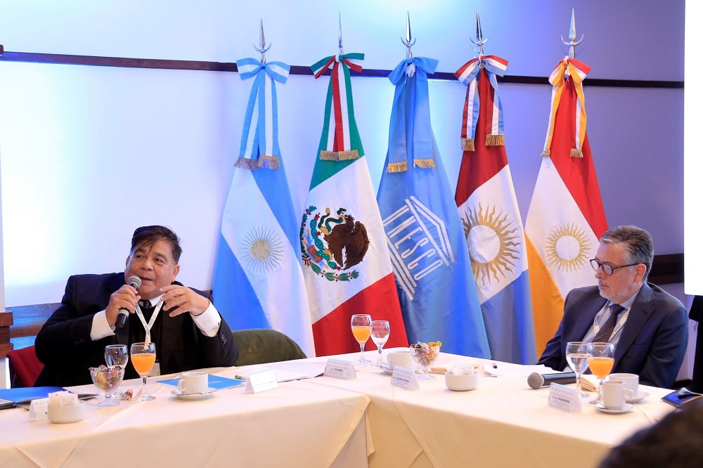 José C. Paz presente con su intendentes Mario Ishii en la reunión de UNESCO en Córdoba