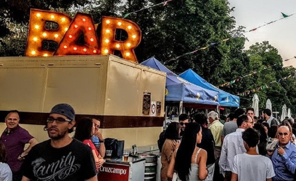 La Noche de las Vinotecas, Sabores Rodantes y la obra “No te vistas para cenar” los eventos  destacados Finde en Escobar