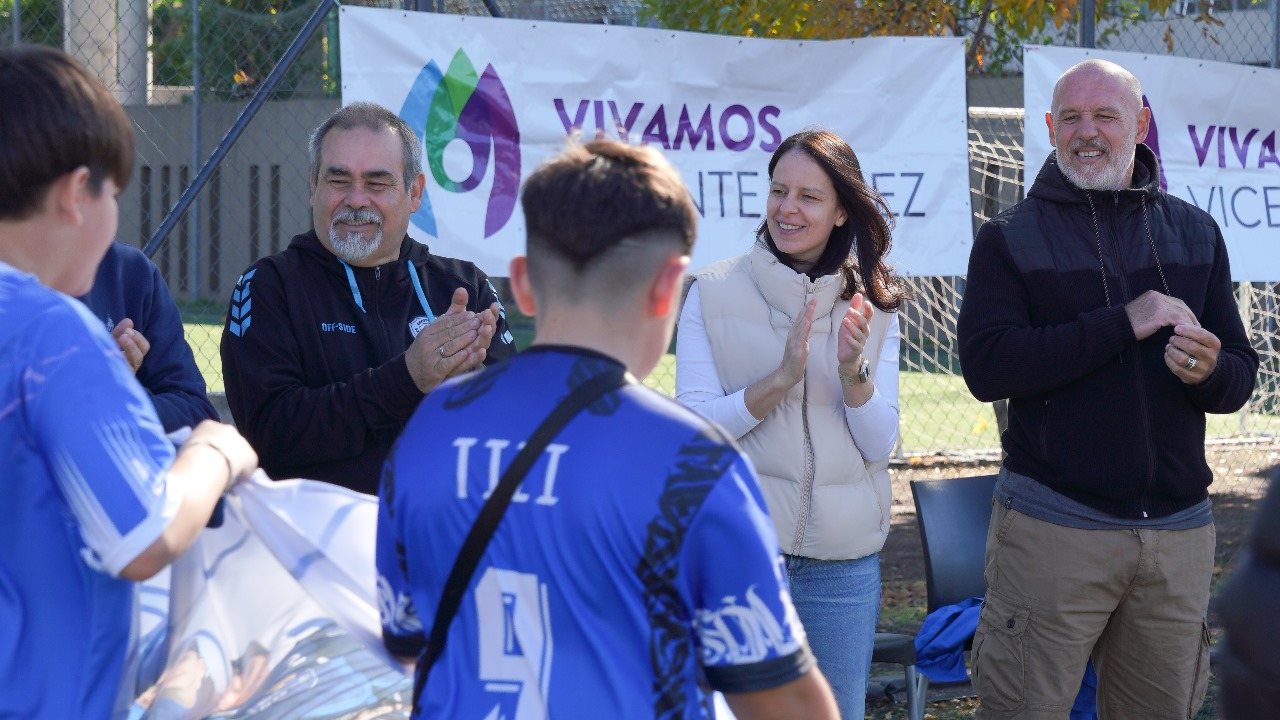 Vicente López lanzó la edición 2025 del Campeonato Amistad de Fútbol Infantil con la participación de más de 1000 chicos