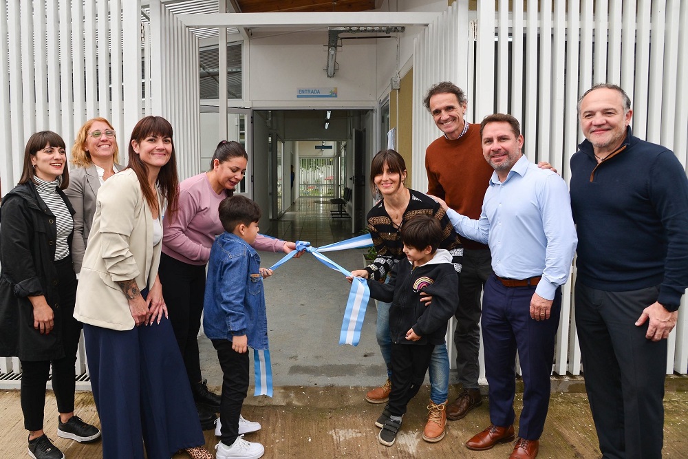 Pablo Descalzo y  Gabriel Katopodis, inauguraron el nuevo Centro de Desarrollo Infantil TEA “Eva Perón” en Ituzaingó