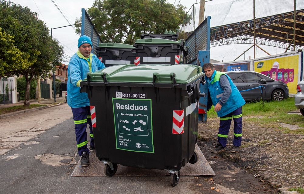 San Isidro instala 3 mil nuevos contenedores para ampliar la capacidad del sistema de limpieza municipal