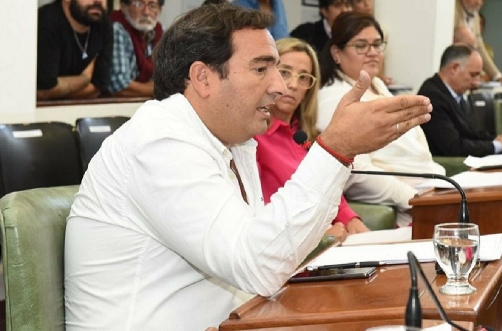 Federico Meca presento un proyecto por la línea 707