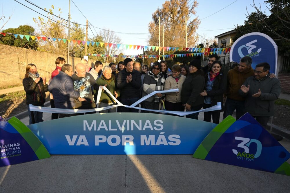 Nardini inauguró calle Galileo Galilei