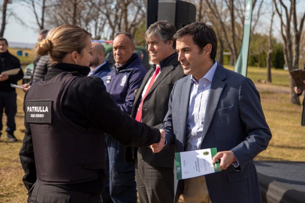 San Isidro tiene 50 nuevos agentes y 100 este año