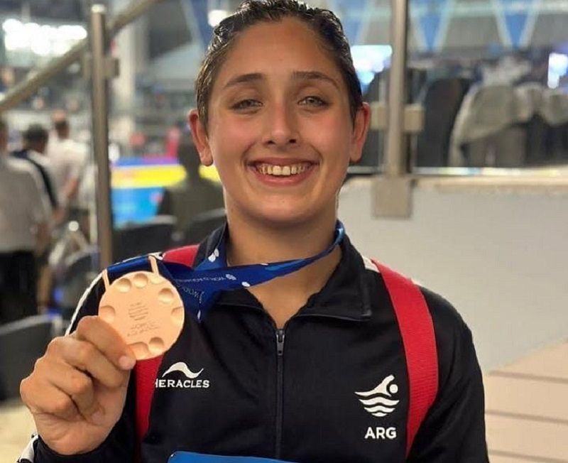 Agostina Hein, la joven nadadora de Campana que rompió un récord de 20 años