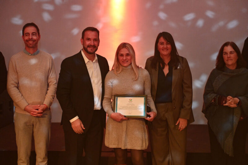 Escobar homenajeó a 84 vecinos destacados por su aporte a la comunidad