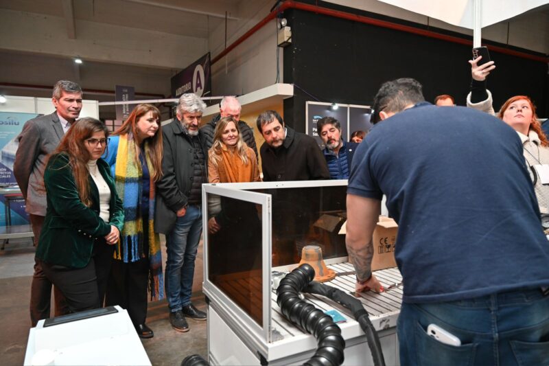 Fernando Moreira inauguró la Expo Ciudad PyME 2025