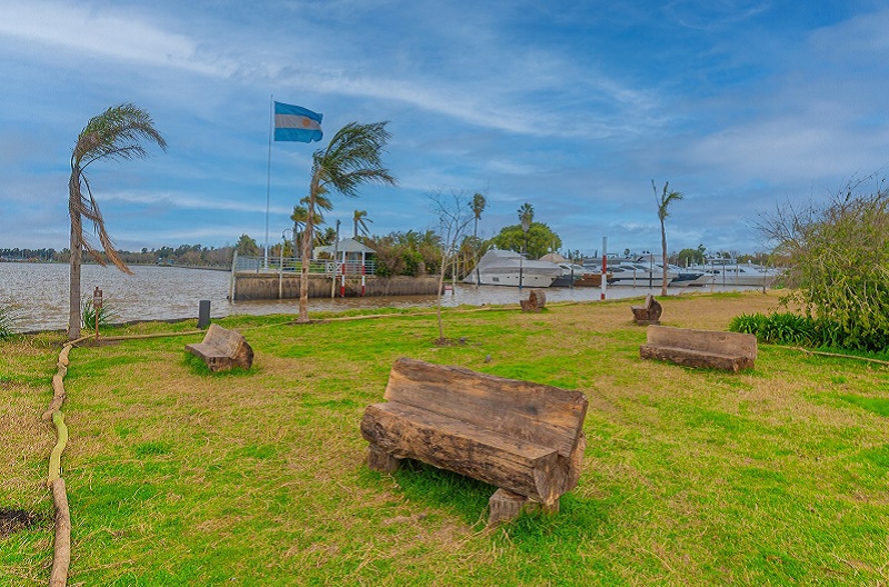 Juan y Eva Andreotti inauguraron un nuevo espacio verde frente al río en el EcoParque de San Fernando