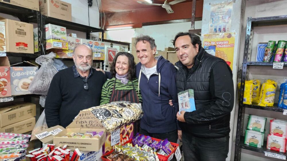Katopodis recorrió el centro comercial de Boulogne junto a candidatos de Fuerza Patria