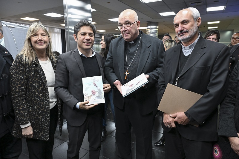 Kicillof encabezó el cierre del Congreso Nacional del Agua