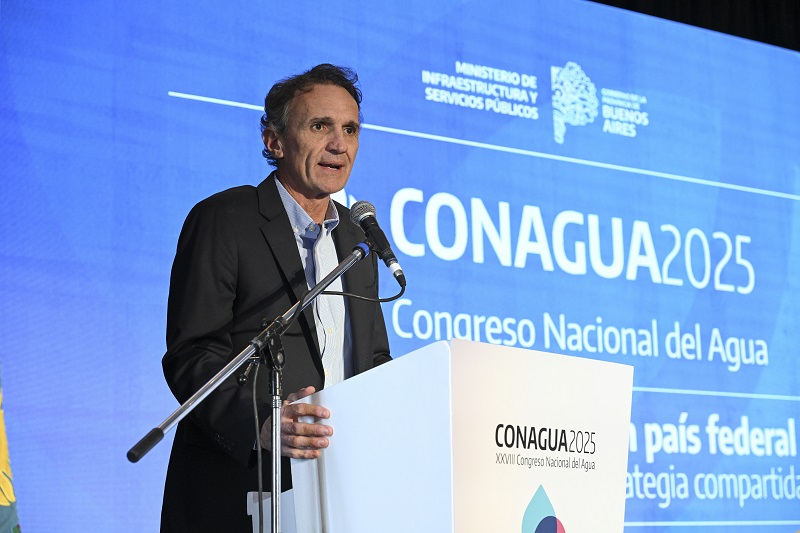 Kicillof encabezó el cierre del Congreso Nacional del Agua