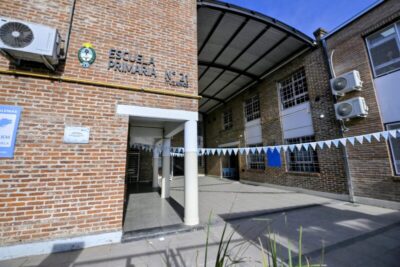 Kicillof entregó patrulleros y equipamiento para fortalecer la seguridad en Ituzaingo