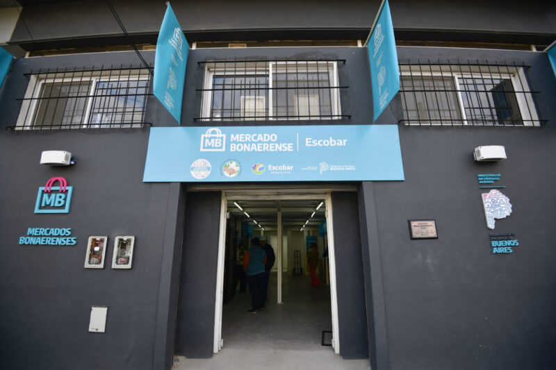 Kicillof y Katopodis inauguraron un nuevo Mercado Bonaerense Fijo