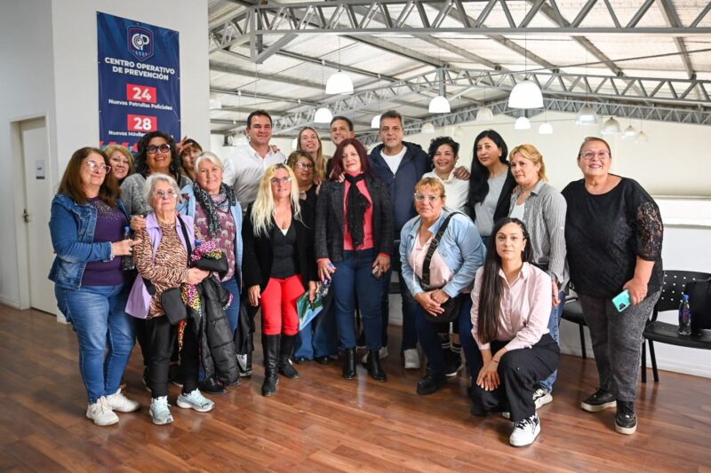 Massa sale al conurbano y el interior bonaerense para reforzar la campaña final