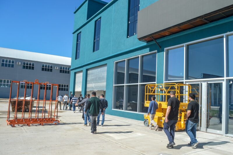 Reunión en la facultad de Ciencias, Tecnología, Innovación, Robótica, Ingeniería e IA por la Expo empleo 2025