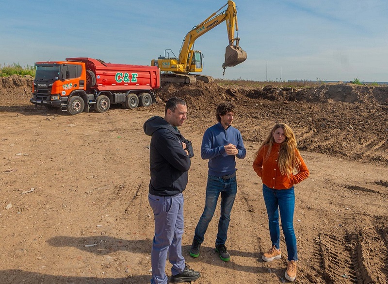 Juan Andreotti recorrió el avance de la obra del Parque Industrial de San Fernando