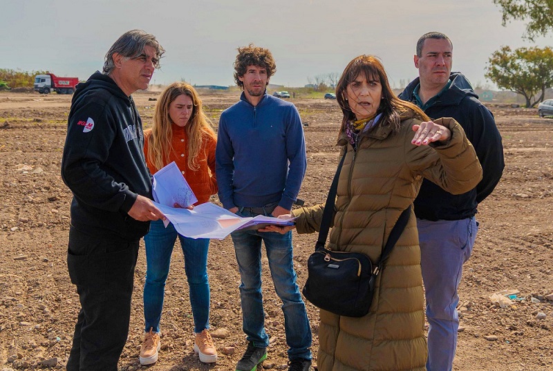 Juan Andreotti recorrió el avance de la obra del Parque Industrial de San Fernando