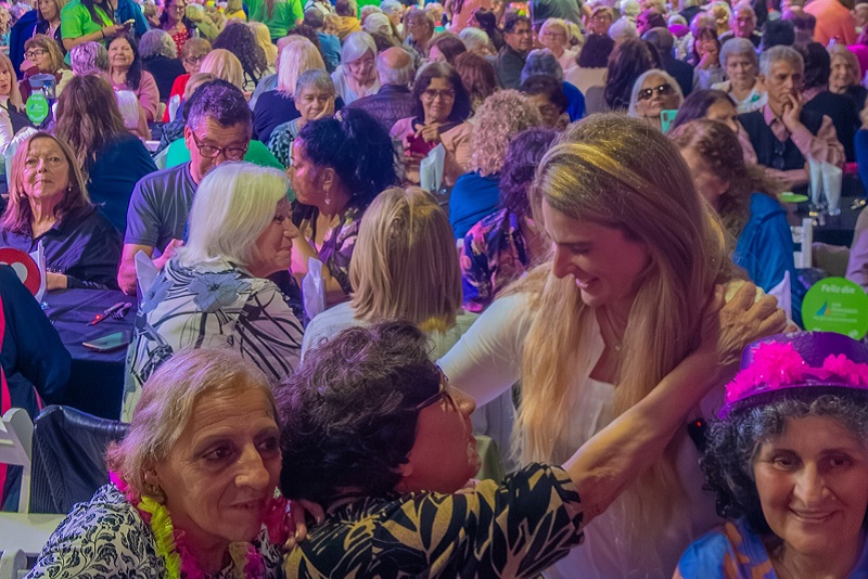 Juan Andreotti compartió el gran festejo del Día del Jubilado de San Fernando