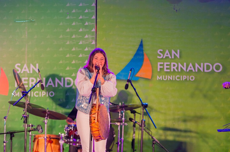 Juan Andreotti acompañó el Encuentro de Artesanos y el show de Maggie Cullen