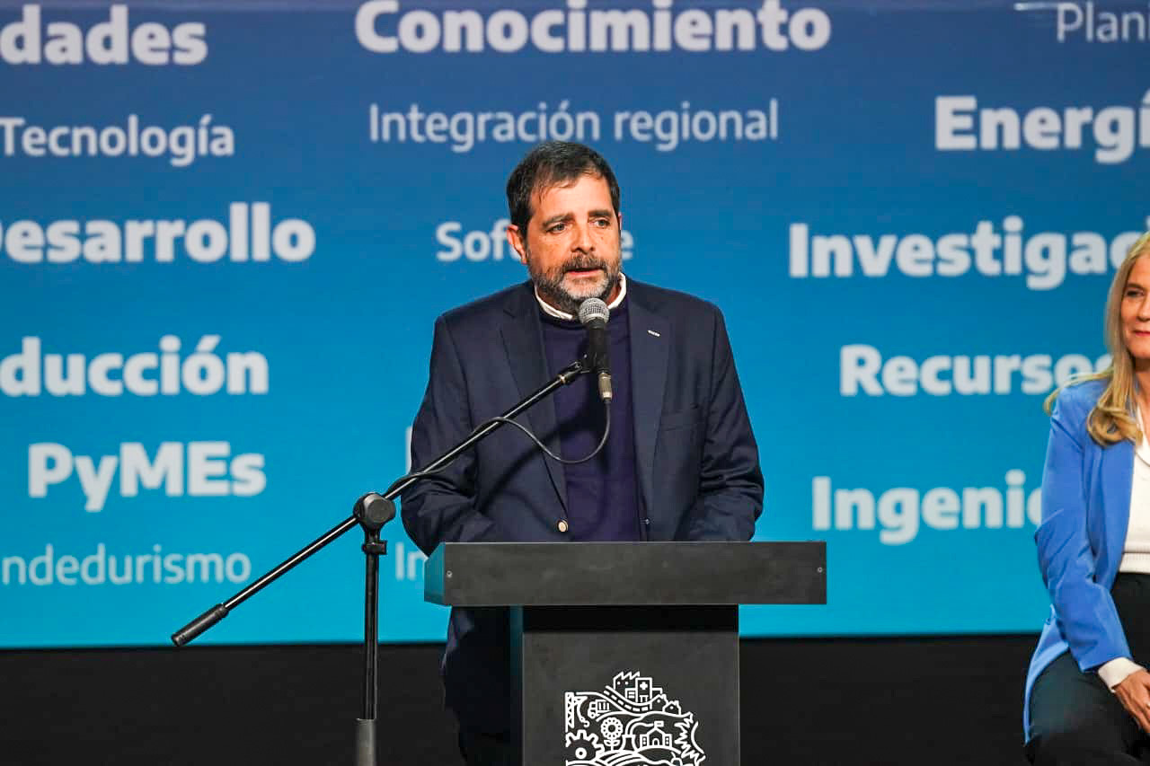 Kicillof, Katopodis y Moreira cerraron la campaña de Fuerza Patria en la 1° Sección