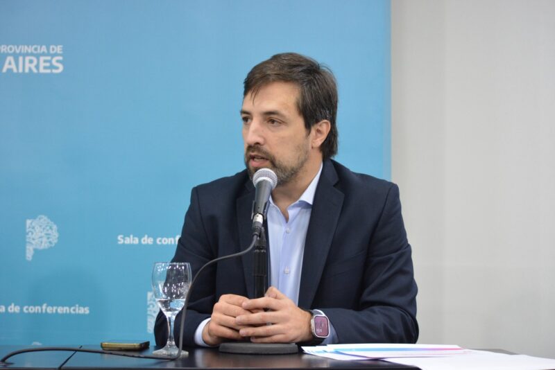 Bianco “El presidente Milei tiene que respetar la Constitución”