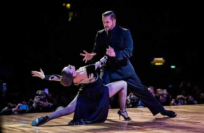 Chango Spasiuk, una Noche de Tango, cine, teatro y, Día de la Primavera y del Estudiante el Finde en Escobar