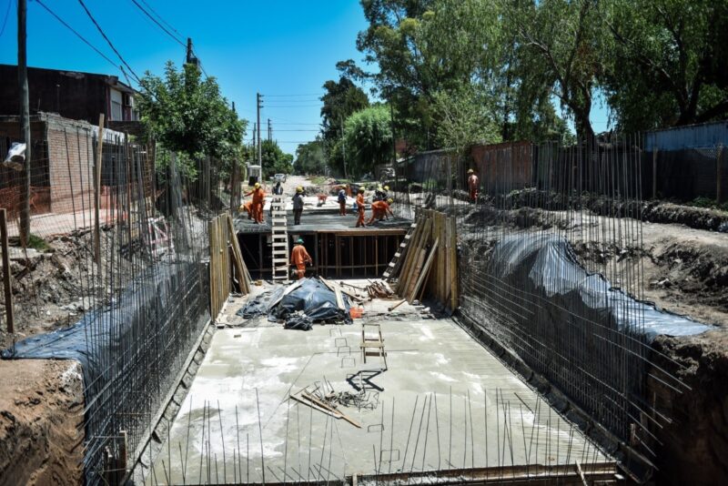 Escobar insistirá en su reclamo por las obras paralizadas por Nación