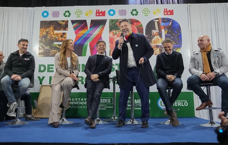 Kicillof visito la expo “Hecho en Merlo junto a Gustavo Menéndez en el cierre de la 1° sección