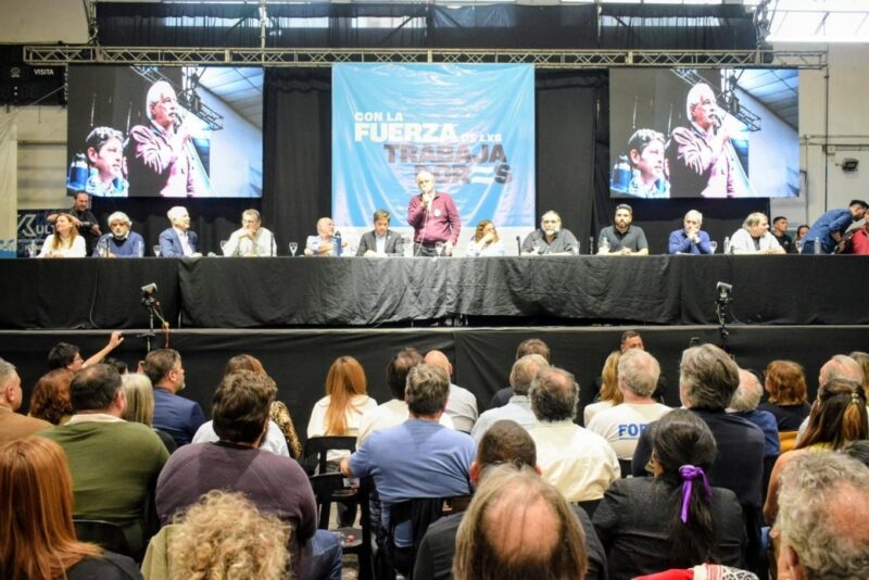 Axel Kicillof con sindicatos “Hay aroma a unidad de los trabajadores y a construcción de futuro”